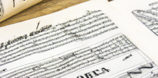 Na koncert se špunty do uší? Můžou vám ochránit zdraví Na koncert se špunty do uší? Můžou vám ochránit zdraví