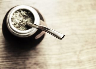 Yerba Maté: Jihoamerický nápoj s povzbuzujícími účinky Yerba Maté: Jihoamerický nápoj s povzbuzujícími účinky