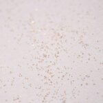 Bílé skvrny na nehtech: Možné příčiny a co znamenají Bílé skvrny na nehtech: Možné příčiny a co znamenají
