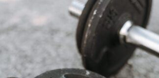 15 tipů na hubnutí při sedavém zaměstnání: Jak zůstat fit v kanceláři 15 tipů na hubnutí při sedavém zaměstnání: Jak zůstat fit v kanceláři