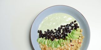 Jak Připravit Nutričně Vyvážený Smoothie a Vyhnout Se Cukrovým Bombám Jak Připravit Nutričně Vyvážený Smoothie a Vyhnout Se Cukrovým Bombám