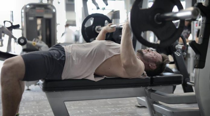 Bench Press a Růst Síly: Který Rozsah Pohybu je Nejlepší – Čtvrteční, Poloviční nebo Kompletní? Bench Press a Růst Síly: Který Rozsah Pohybu je Nejlepší – Čtvrteční, Poloviční nebo Kompletní?