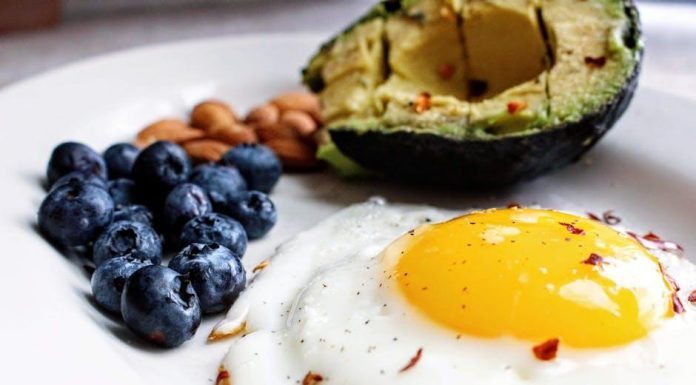 Keto Dieta pro Sportovce: Spalování Tuků, Nabírání Svalů a Zlepšení Výkonu Keto Dieta pro Sportovce: Spalování Tuků, Nabírání Svalů a Zlepšení Výkonu