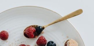 Cheesecake Pro Sebejednoho: Luxusní Požitek na Tanieri