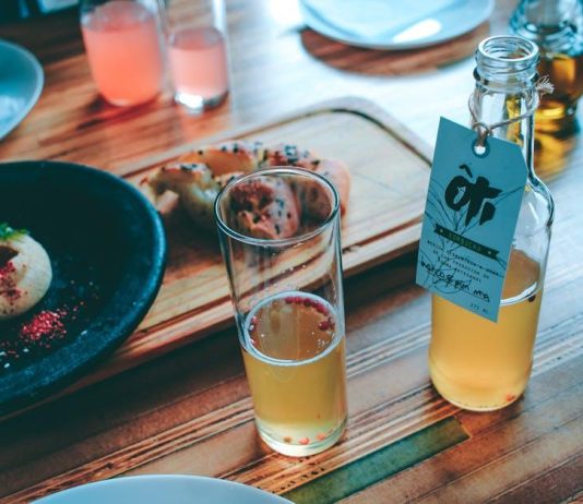 Kombucha od A do Z: Účinky a krok za krokem průvodce přípravou Kombucha od A do Z: Účinky a krok za krokem průvodce přípravou