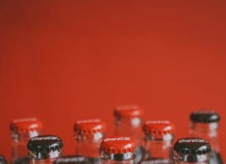 Pravda o Coca-Cole: Výživová tragédie nebo účinný lék? Pravda o Coca-Cole: Výživová tragédie nebo účinný lék?