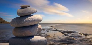 Mindfulness pro Emoční Jídlo a Lepší Partnerské Vztahy: Rady od Lékařky Mindfulness pro Emoční Jídlo a Lepší Partnerské Vztahy: Rady od Lékařky