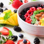 Mindful Eating: Jak začít Jíst Vědomě a Zhubnout bez Emočního Jídla Mindful Eating: Jak začít Jíst Vědomě a Zhubnout bez Emočního Jídla