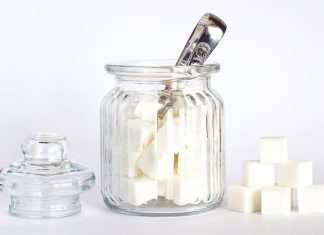 Slaďte chytře! Jaký je rozdíl mezi bílým cukrem, medem, agávovým sirupem a cukrem třtinovým? Slaďte chytře! Jaký je rozdíl mezi bílým cukrem, medem, agávovým sirupem a cukrem třtinovým?