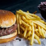 Den na podvody: Jak si užít cheat day bez narušení cesty k hubnutí Den na podvody: Jak si užít cheat day bez narušení cesty k hubnutí